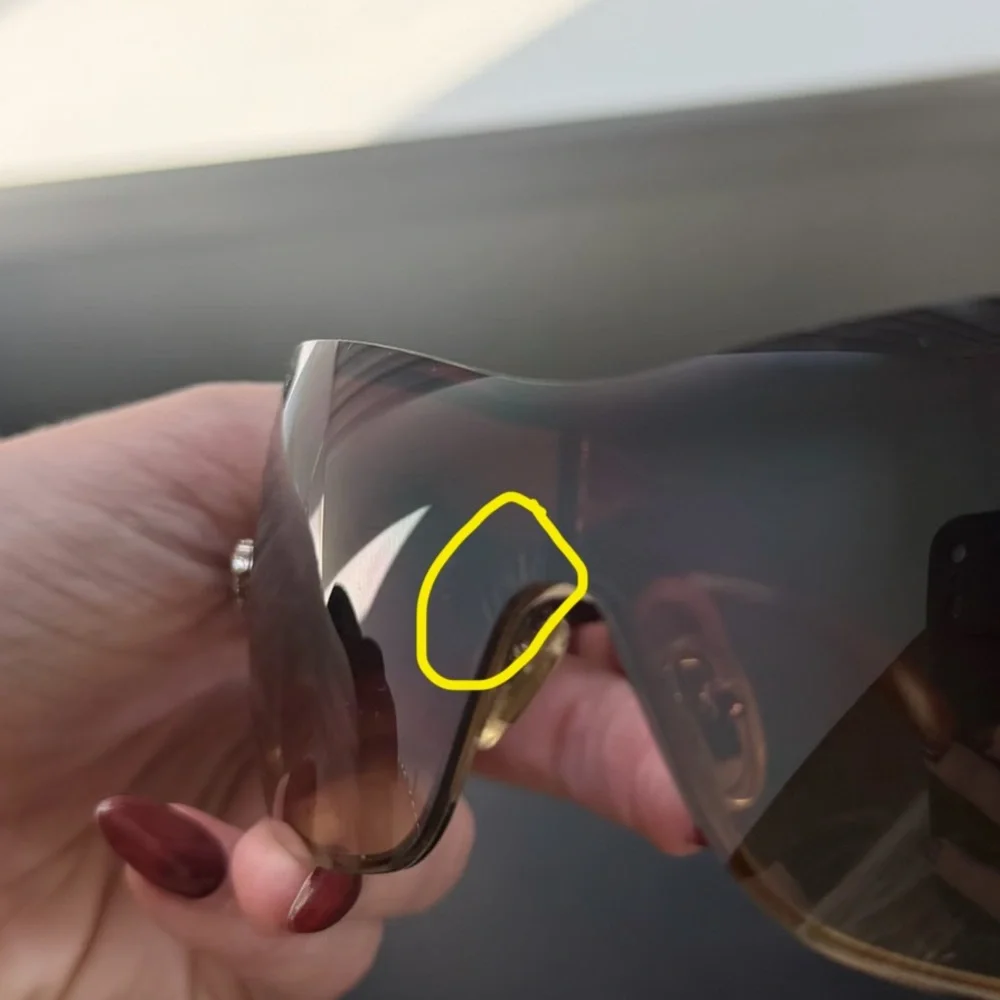 2000s Vintage Versace Gold & Brown Shield Sunglasses - Picture 8 of 8